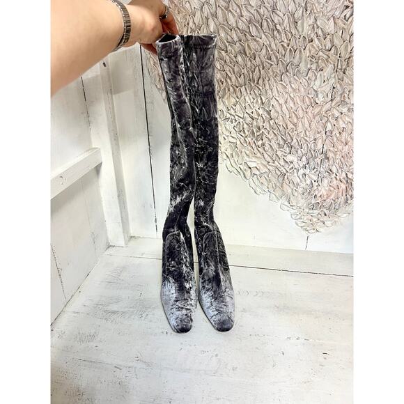 NWOT Saint Laurent Ella Velvet Almond Toe Stilettos Knee-High Boots Gray 37.5 /7 - Picture 3 of 9